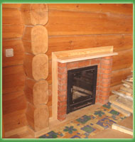 Innenausstattung des Blockhauses für eine Sauna und Holzhäuser aus Zweikantholz. Skandinavische Bauart